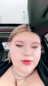 Vanessa Eaves's Instagram, Twitter & Facebook