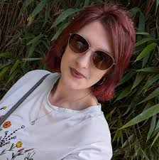 Does anyone know Maria Bisschop? Trying to return something to her.