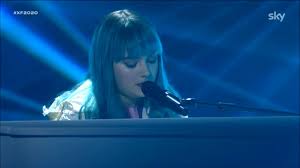 Date un pianoforte a #casadilego e vi farà emozionare, sempre. X Factor Casadilego E I Cinque Timbri Di Una Voce Molto Rara Ecco Il Suo Inedito Vittoria La Repubblica