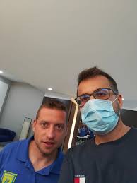 A collection of facts like salary, net worth, married, affair, wife, children, career, relationship and more can also be found. Kamil Glik E Giaccherini Nella Grand Hotel Il Molino Facebook