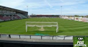 İlk sezonda woodhill lane'de morecambe cricket club ile ortak alan paylaşan futbol. Globe Arena Morecambe Fc Football Ground Guide