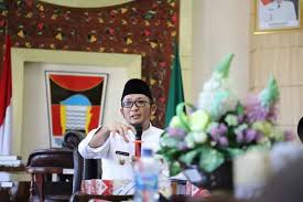 Rs hermina padang telah diakui sebagai rumah sakit dengan kelengkapan fasilitas dan layanan berstandar rsu tipe c. Wako Letakan Batu Pertama Pembangunan Rs Hermina Di Jalan Khatib Sulaiman Sumbar Raya