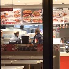 Maybe you would like to learn more about one of these? Filiale Von Kfc In Kamen Nach Schliessung Wieder Geoffnet Funf Personen Mit Verdacht Auf Lebensmittelvergiftung Nrw