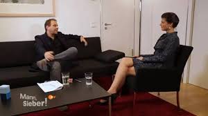 Prior to this, she was deputy chairperson of the parliamentary group starting 2011 and the economic policy spokesperson of her group until 2011. Sahra Wagenknecht Mann Sieber 28 11 2017 Facebook