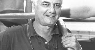 Ex-NU coach Bentz dies at 84; swimmers remember him for being 'one of the  guys'