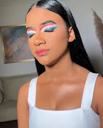 Anabel Almonte's Instagram, Twitter & Facebook