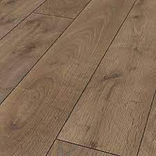 Wickes Bergen Oak Laminate Flooring 1 48m2 Pack