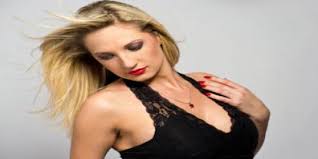 Dengan payudara yang besar, mudah sekali untuk menjadi pusat perhatian dan seringkali menjadi sangat terganggu. Trik Menyamarkan Payudara Kecil Merdeka Com