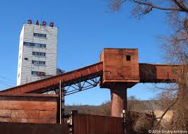 Шахтарям з донеччини планують виділити близько півмільярда гривень на заборговану зарплату. Protest Shahtariv V Krivomu Rozi Pid Zemleyu Trivaye Chetvertij Den Slovo I Dilo