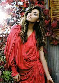 Phoebe tonkin is an australian entertainment personality.tonkin is an actress who is famous for portraying a character in the movies and tv shows such as h2o: Instyle2 4100074832139501090 Jpg 500 700 Model Phoebe Tonkin Women