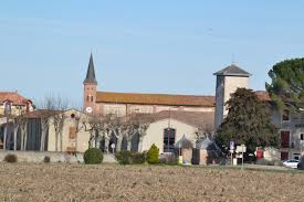 Consultez la météo détaillée dans l'heure, et pour les heures suivantes: La Tour Du Crieu Wikiwand