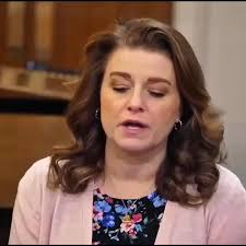 Final Hawaii post. My friend Alice and I agelventertainment having a little  fun. Surf fake out picture. No water was really involved in the making of  these photos 😂 #Surfinglikeafakepro