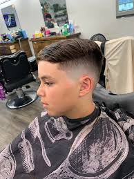 Hello! My name is Andrew known as Dru.dabarber. Ive been cutting for awhile  now , and ive recently left my full time job to continue my path