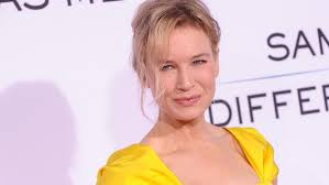 Renée zellweger height 5 ft 4 in or 163 cm and weight 53 kg or 117 pounds. Renee Zellweger Net Worth 2021 Age Height Weight Husband Kids Biography Wiki The Wealth Record