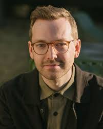 Arthur Blume's Instagram, Twitter & Facebook