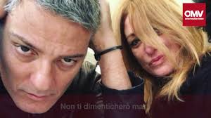 Dalla casa dove viveva in affitto, con un cameriere, e dove circa tre anni fa fu anche rapinato, il cantante ha iniziato l'ultimo viaggio. Morta Susanna Vianello Figlia Di Edoardo E Wilma Goich Youtube