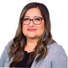 Robyn Brock's Instagram, Twitter & Facebook