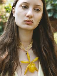 SOFTENHEART WORLD Weaving a flower community — where unique beauty blooms  🌸✨ 🪡🧵 @1999estudio shoot by @anasofiaromo