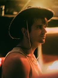 Thanks to Yo La Tengo and Sun Ra Arkestra for again providing a wonderful  end to this year's Hanukkah celebration. As you may know, YLT have hosted a  Hanukkah celebration each night