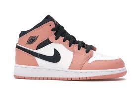 Jordan 1 Retro High Twist W In 2020 Nike Sneakers Women Pink And Black Jordans Pink Jordans