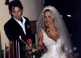 We did not find results for: The 80 S Ruled On Twitter Wedding Flashback After A 4 Day Courtship Motley Crue S Tommy Lee Married Baywatch Babe Pamela Anderson In Cancun On This Day In 1995 Https T Co Yncdxhxt8r