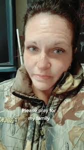 Ash Anderson's Instagram, Twitter & Facebook