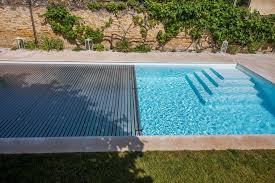 Check spelling or type a new query. Volet Automatique Piscine Quel Modele Choisir Idees Piscine