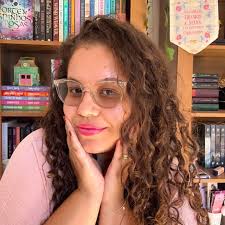 É literalmente um livro de cartas. São 12 cartas em envelopes de 12 lugares  diferentes do mundo! Icônico demais!