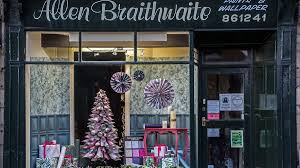 Sieh dir tweets zu #braithwaite auf twitter an. Allen Braithwaite Xmas 2020 Window Display
