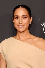 Meghan Markle warned she must 'play memoir right' to avoid being seen as  'whiny ex-royal'