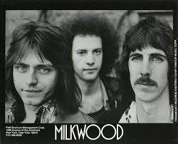 Norah Jones shares spotlight in Puss N Boots