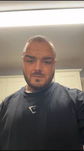 Anyone want this , it’s sitting here ready go 👀🤷🏻‍♂️