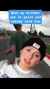 Isabelle Fee (@izzifeeee)