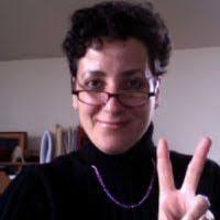 Lisa Dolin's Instagram, Twitter & Facebook