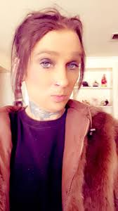 POV: Your in the M&G line, who are you standing next to in your photo?