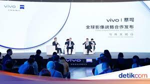 Kamera utama v15 memiliki 24 juta unit. Vivo Kerja Sama Dengan Zeiss Kembangkan Teknologi Mobile Imaging