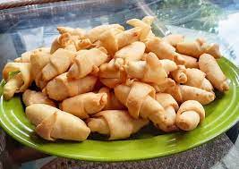 Hasilnya renyah, empuk, wangi, manis nya pas. Kreasi Resep Pisang Molen Yang Pasti Disukai Semua Anggota Keluarga Orami
