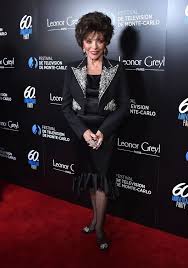 The official website of dame joan collins. Schlechte Unterhaltung Joan Collins Disst Die Oscars Promiflash De
