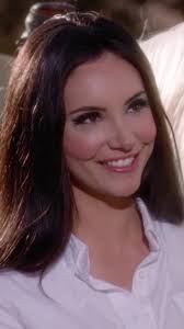 Elaine Robinson's Instagram, Twitter & Facebook