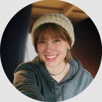 Lauren Starks's Instagram, Twitter & Facebook