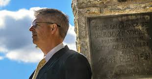 Growth guru spreads word about what's wrong with towns