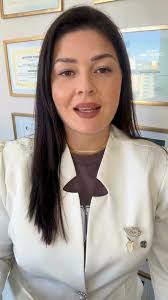 Sabia que outono e inverno são as estações ideais para tratar sua pele com  mais segurança? ❄️,