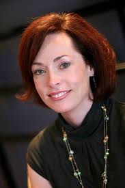 Deirdre Hahn's Instagram, Twitter & Facebook