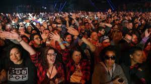 Le stade 2 est déclenché et les rassemblements de plus de 5000 personnes en intérieur désormais interdits. Les Spectacles De Plus De 5000 Personnes Seront Autorises Sous Conditions Des Le 15 Aout