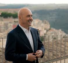 «io credo che noi all'assemblea nazionale che avremo fra qualche giorno decideremo. Opetlwoyb7bqum