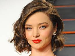 Medium length hairstyle for women over 50 with bangs: 28 Of The Best Hairstyles For Round Faces