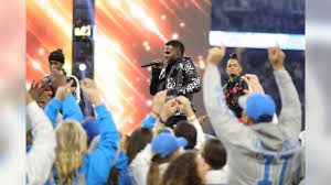 Check spelling or type a new query. 2017 Thanksgiving Halftime Show