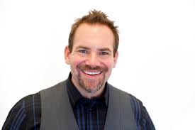 Owen Thomas (writer)