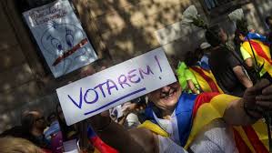 Referéndum Cataluña: La Generalitat improvisa un censo universal y sin  sobres y la Guardia Civil lo bloquea | Cataluña | EL PAÍS