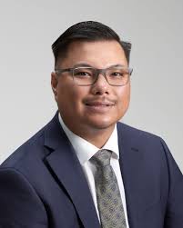 In December, I had the pleasure of photographing Dr. Bee Xiong-Vang, a  Licensed Psychologist in MN and WI. For your wellness and psychological  services, please follow and support her. ❤ Model: Dr.